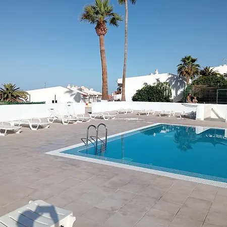 Sunset Aloha Garden 阿德耶